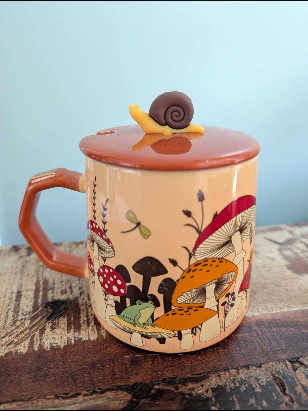 Mushroom Coffee Mug With Decorative Snail Lid